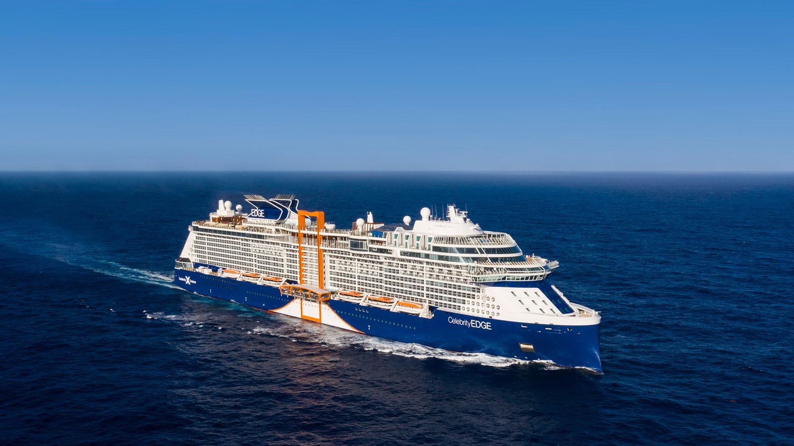 Celebrity Edge naviguant en Nouvelle-Zélande pour un itinéraire de dix nuits entre Sydney et Auckland